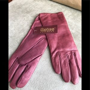 Gates lamb skin & cashmere lined burgundy gloves